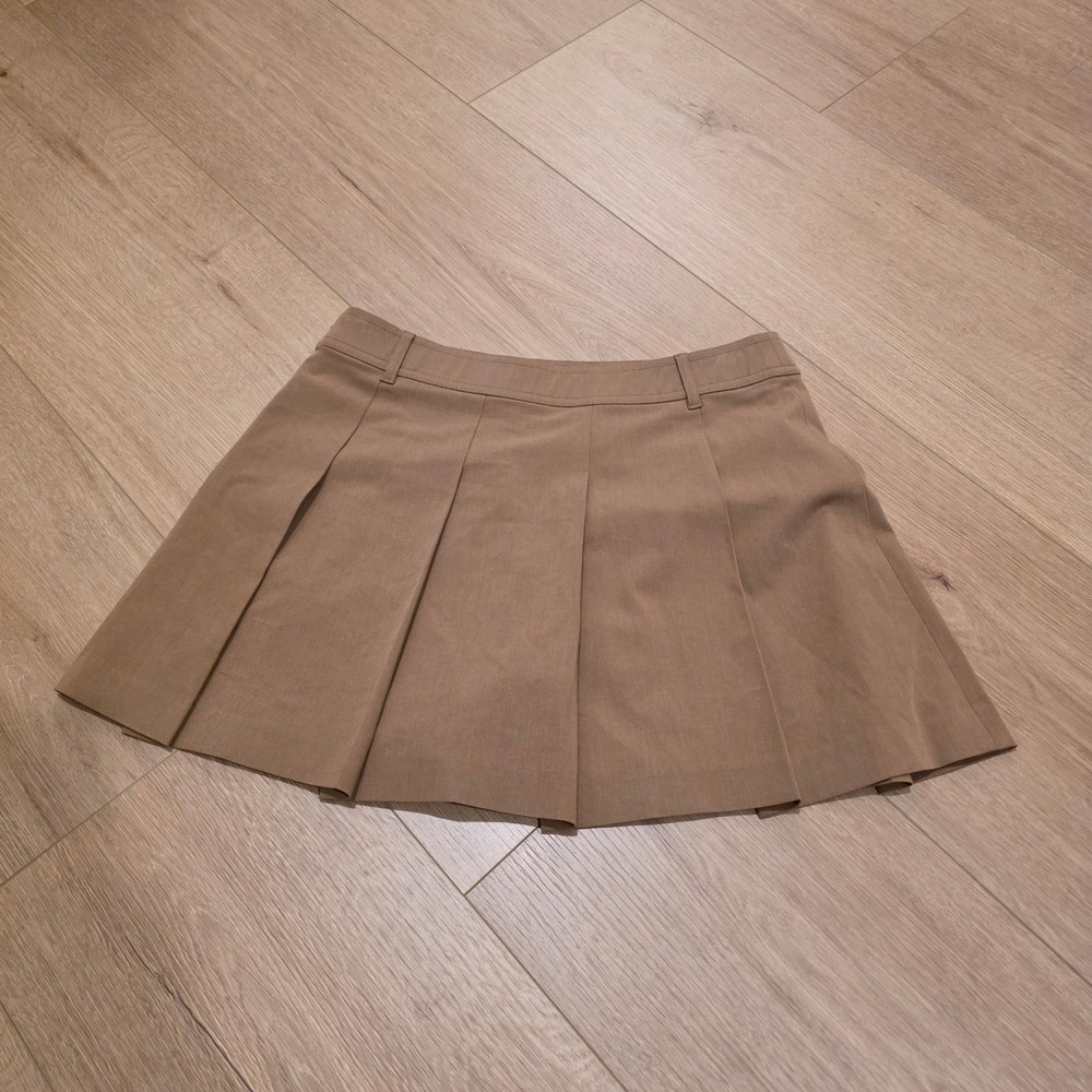 Uniqlo Brown Pleated Mini Skort Side Zip Shorts Womens Small Preppy Office Basic